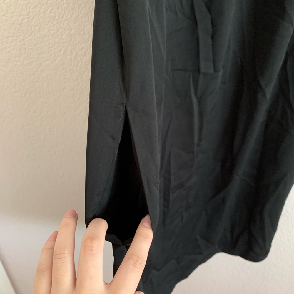 ‼️LAST CHANCE‼️NWT Black Off-the-Shoulder Dress - Picture 2 of 4
